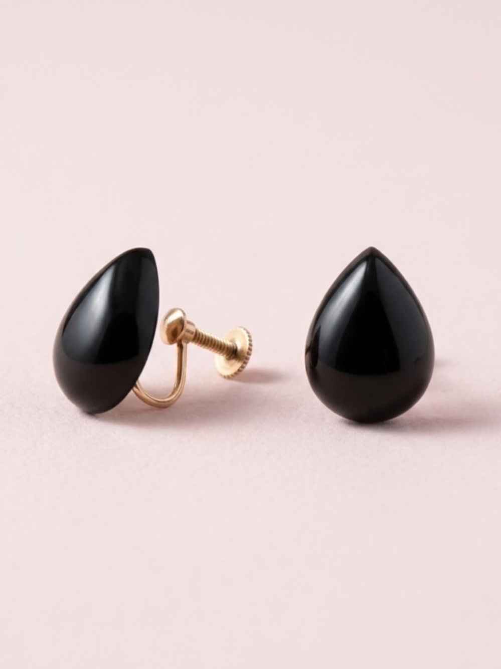 Vintage Black Hawaiian Coral Teardrop Earrings with Gold Screw-Backs